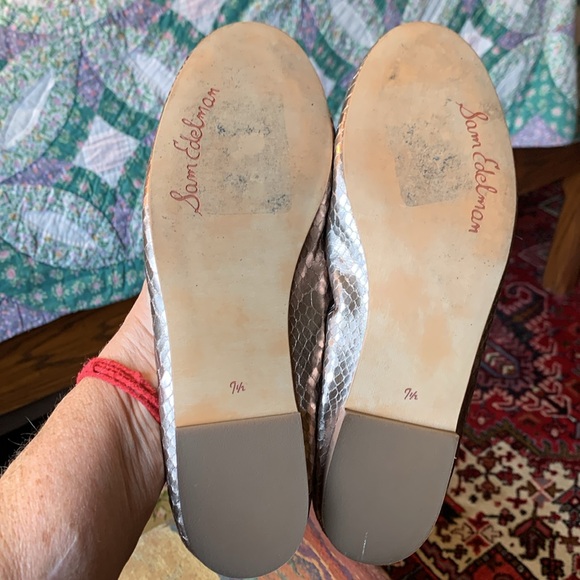 Sam Edelman Rose Gold Ballet Flats. Size 7 1/2. Worn once. - Picture 5 of 6